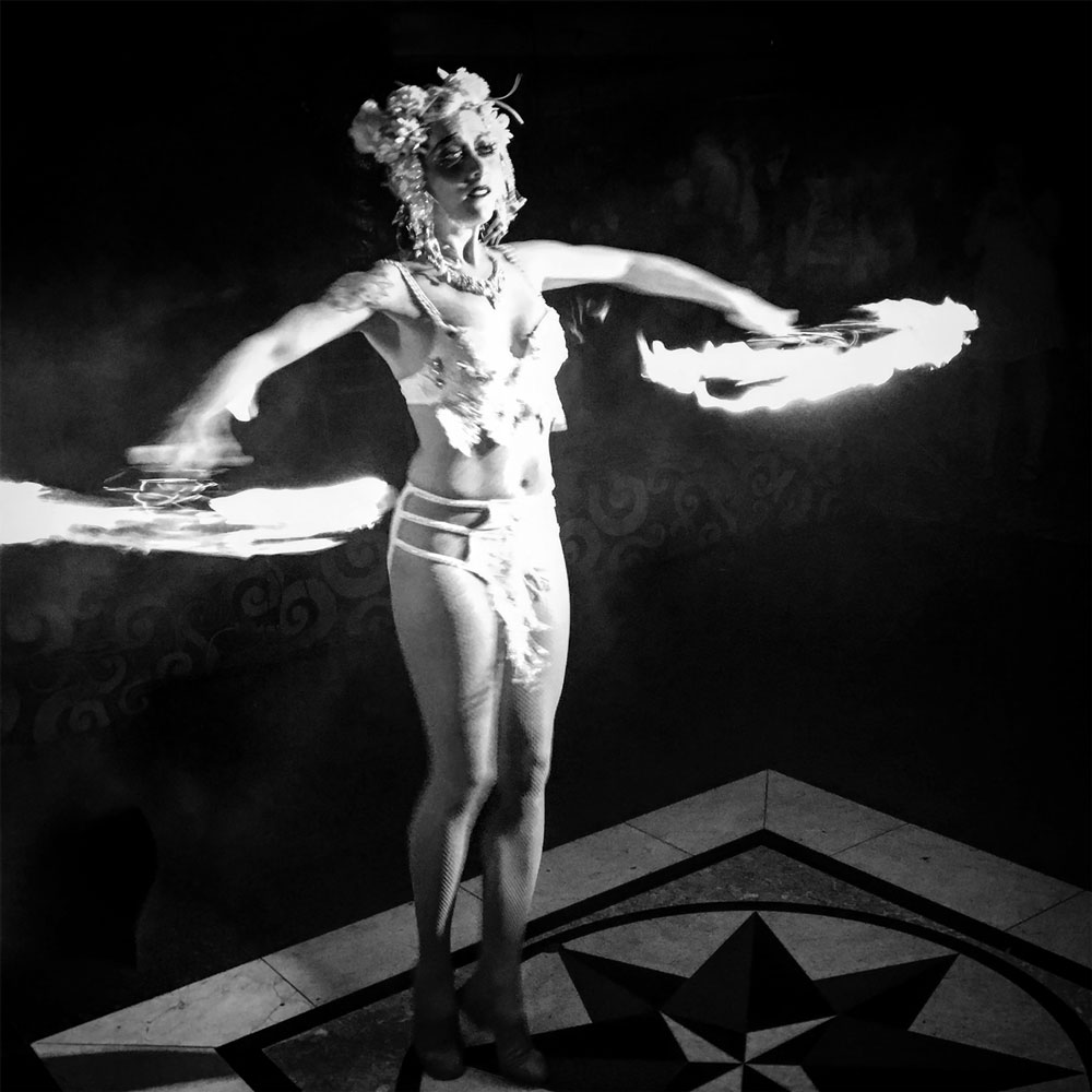 Burlesque-april-24-12-28am-china-town-copy